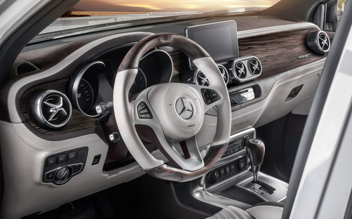 Die Mercedes-Benz X-Klasse als Yachting Edition by Carlex Design.
