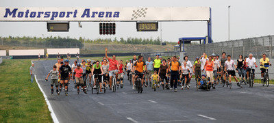 Die Motorsport-Arena Oschersleben lädt am 29. August 2010 zum Familentag ein.