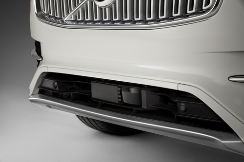 Die Volvo XC90 des „Drive Me“-Projekts sind mit zahlreichen Kameras, Radarsystemen und Lidar (im Bild) ausgestattet. Zusammen erstellen diese Sensoren ein Echtzeitbild der Fahrzeugumgebung.