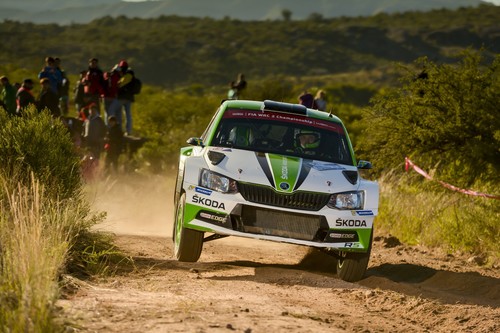 Die WRC-2-Weltmeister im Skoda Fabia bei der Rallye Argentinien 2017.