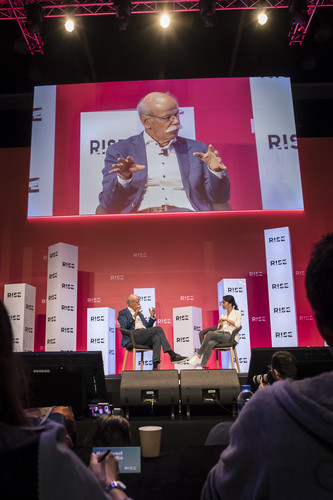 Dieter Zetsche bei der RISE 2018 in Hongkong. 