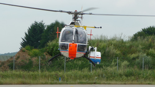 DLR-Hubnschrauber mit hochauflösender Kamera.