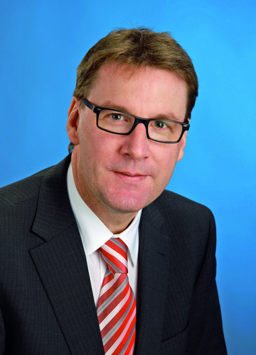 Dr. Andreas Schmidt.