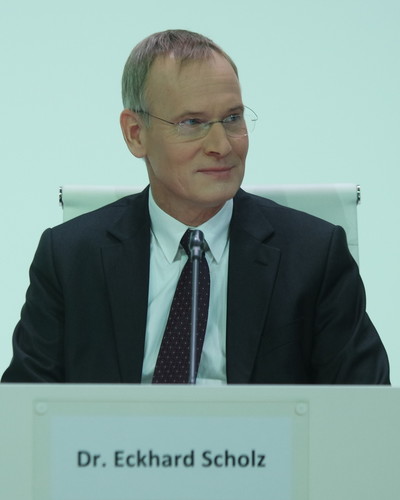 Dr. Eckhard Scholz.