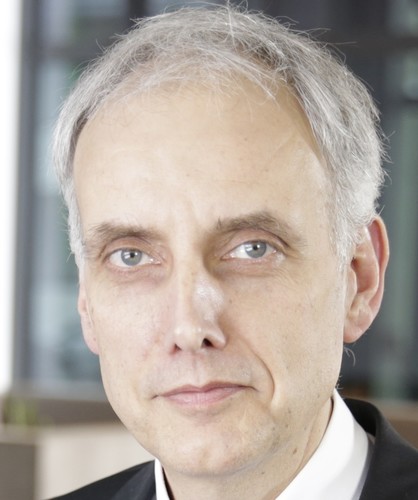 Dr. Rolf Breidenbach.