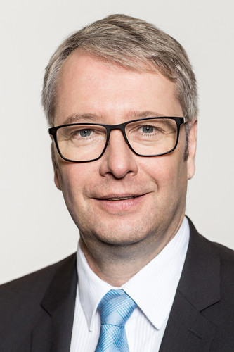 Dr. Stefan Sommer.