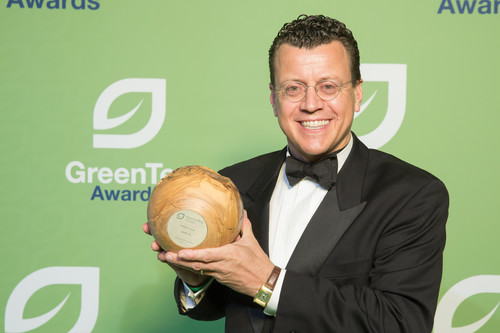 Dr. Steven Althaus nahm die „Greentec Awards“ für BMW entgegen. 