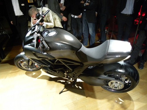 Ducati Diavel Carbon.