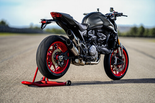 Ducati Monster +.