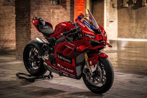 Ducati Panigale V 4 World Champion Replica „Pecco Bagnaia“.