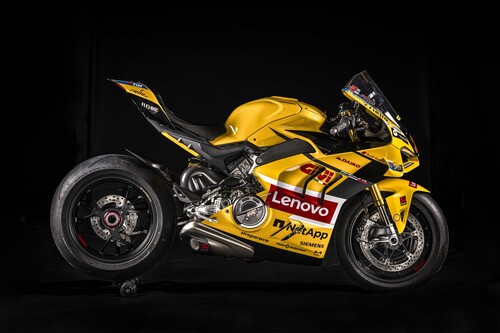 Ducati Panigale V4 Bagnaia 2023 World Champion Replica.