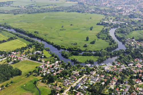 Durch eine Volkswagen-Spende in Höhe von 300 000 Euro wird der ursprüngliche Havelarm Schliepenlanke in Rathenow/Brandenburg wieder an den Fluss angeschlossen. 