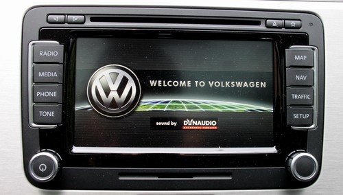 Dynaudio integriert in Volkswagen-Infotainment.