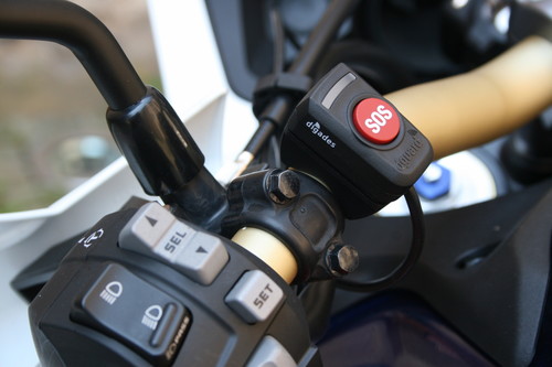 E-Call-System D-Guard für Motorräder: SOS-Taste.