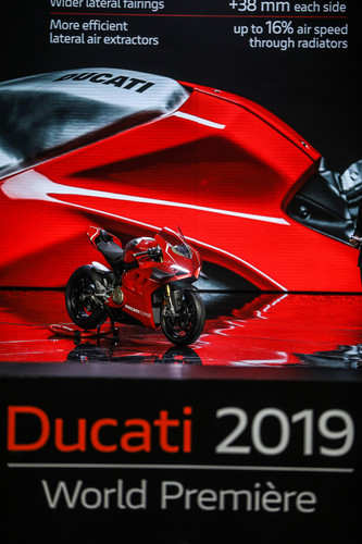 EICMA 2018: Ducati Panigale V4 R.