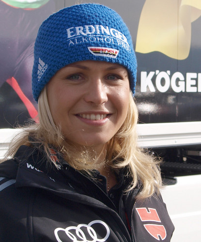 Ein ganzer Sattelzug für die Techniker des Biathlon-Teams: Magdalena Neuner.
