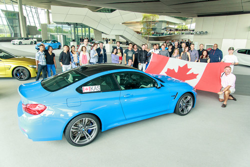 Eine Gruppe Kanadier holte im Sommer ihre neuen M3 und M4 in der BMW-Welt ab und brach gleich zu einer Europareise auf.