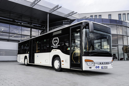Einer der zehn neuen S 415 NF und der 75. Setra der Personenverkehrsgesellschaft Muldental (PVM).