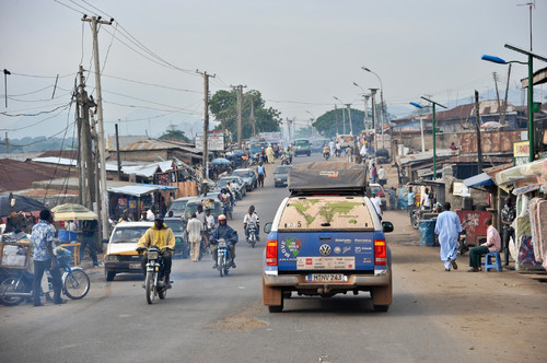Eintreffen der Amarok-Fahrzeuge in Abuja, Nigeria.