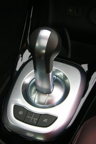 Elektronisch gesteuertes Fünf-Gang-Schaltgetriebe von Opel.