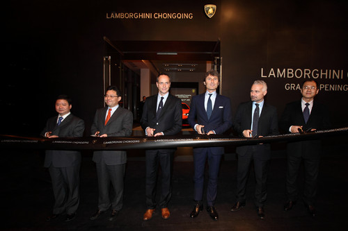 Eröffnung des neuen Showrooms von Lamborghini in Chongqing, China.