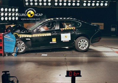 Euro NCAP-Crashtest: BMW 5er.