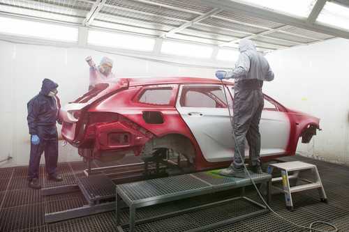 Exclusive-Programm: Opel liefert den Insignia in jeder gewünschten Farbe.