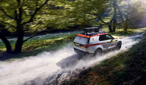 Exklusiv für das Österreichische Rote Kreuz aufgebauter Land Rover Discovery.