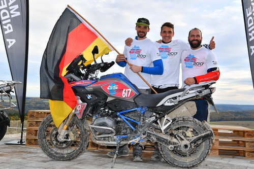 Fahren als deutsches Team zur Internationalen BMW-GS-Trophy 2018 in die Mongolei (v.l.): Valentin Müller, Martin Kern und Michael Hänsel.