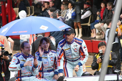 Fahrer- und Sportwagenparade in Le Mans.