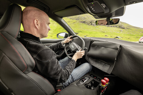 Fahrt mit dem Audi Q6 e-Tron Prototyp.