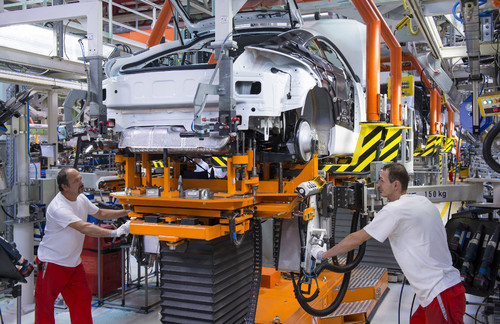 Fahrzeugproduktion bei Audi in Györ.