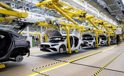 Fahrzeugproduktion im Mercedes-Benz-Werk Rastatt.