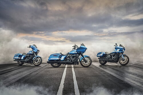 „Fast Johnnie“-Editonsmodelle von Harley-Davidson: Street Glide ST, Road Glide ST und Low Rider ST (v.l.).