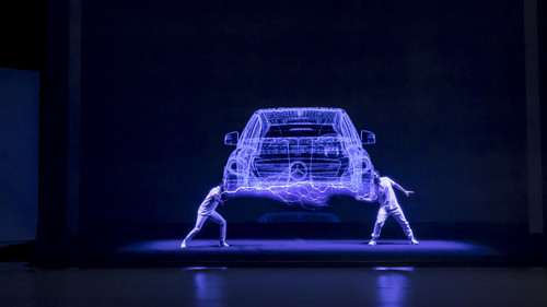 Festakt zum 25-jährigen Bestehen des Mercedes-Benz-Werks in Rastatt: Holografie-Show.