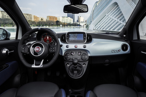 Fiat 500 Hybrid Launch Edition.