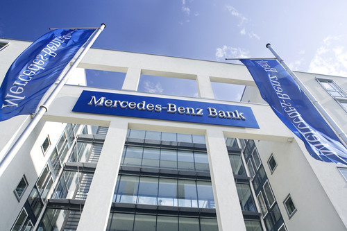Firmensitz der Mercedes-Benz-Bank in Stuttgart.