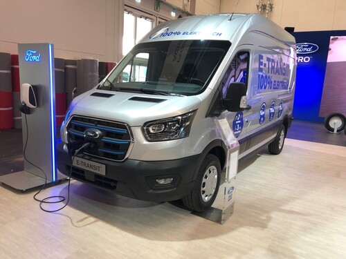 Ford auf der Messe „polisMobility“: der E-Transit.