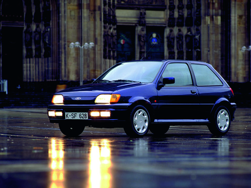 Ford Fiesta (1990).