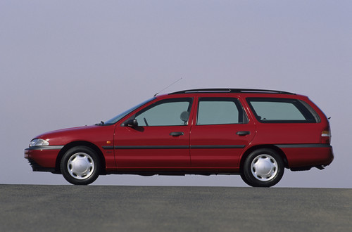 Ford Mondeo (1993).