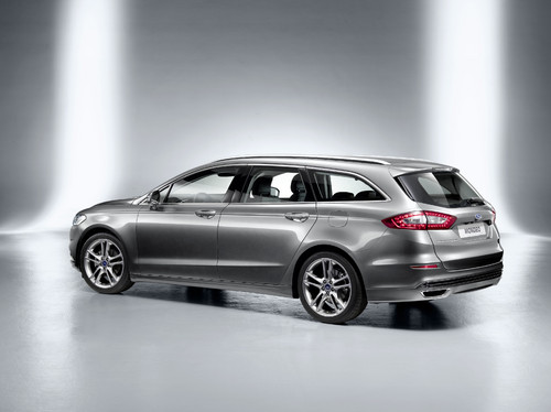 Ford Mondeo 2013.