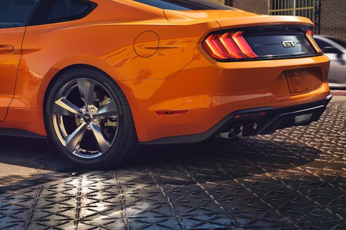 Ford Mustang.
