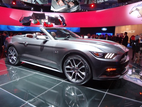 Ford Mustang Cabrio.