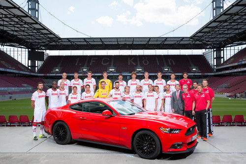 Ford Mustang und der 1. FC Köln.