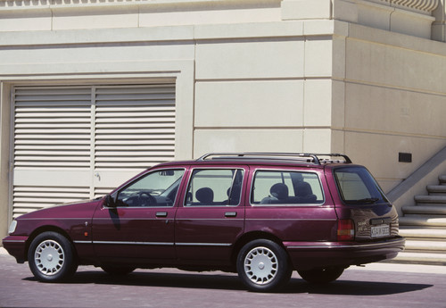 Ford Sierra 2,0i Ghia Turnier (1992).