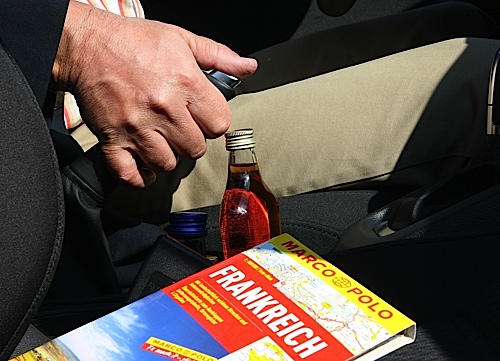 Frankreich schreibt Autofahrern Alkoholtester.