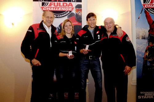Fulda Callenge 2014: Hans Joachim Stuck (l.) und Holger Bergold mit dem Siegerpaar Martina Ziegler und Urs Lüthi.