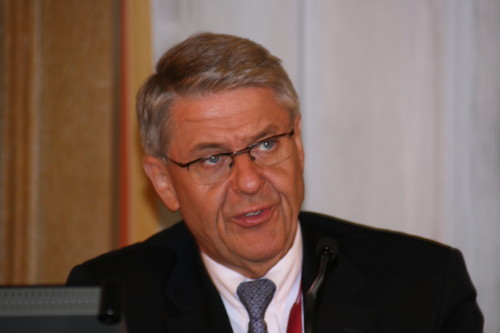 GDV-Präsident Rolf-Peter Hoenen.