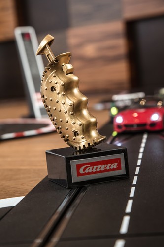 „Gentleman Racing“ von Carrera.