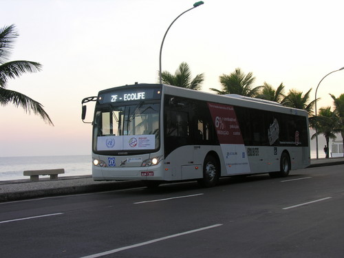 „Grüner“ Shuttle auf einer Umweltkonferenz: Ein von ZF bereitgestellter Bus mit dem Automatgetriebe EcoLife brachte die Teilnehmer der Arbeitsgruppen emissionsarm und leise zu den Tagungsorten.

